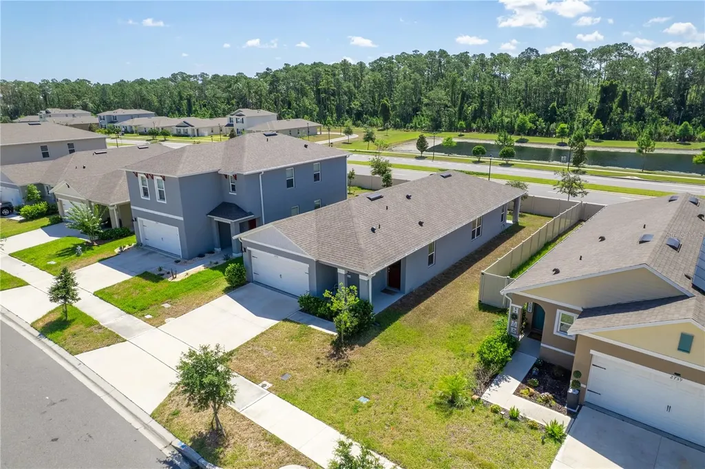 2733 Reddish Egret Bend Harmony FL 34773