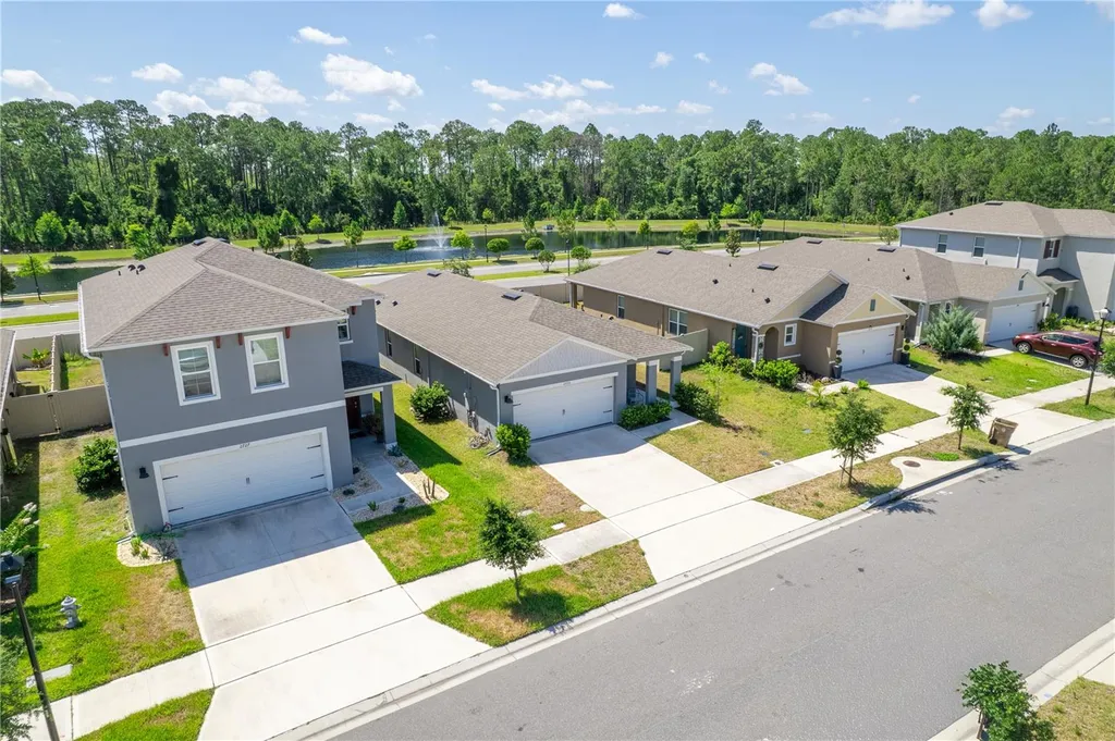 2733 Reddish Egret Bend Harmony FL 34773