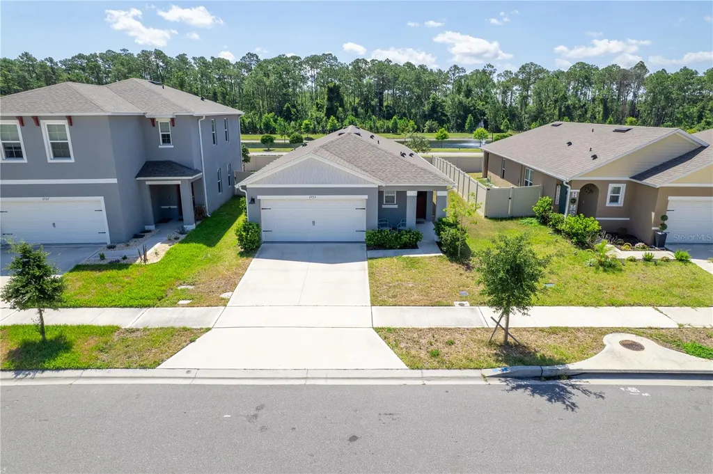2733 Reddish Egret Bend Harmony FL 34773
