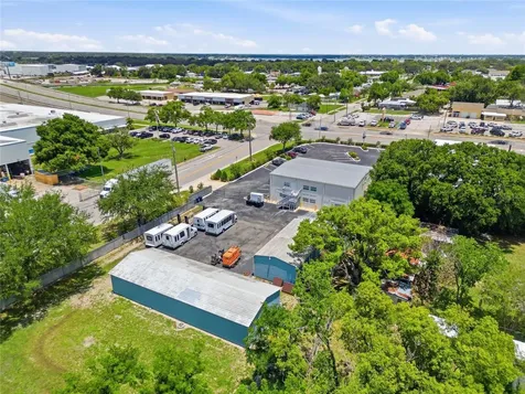513 Ariana Avenue Auburndale FL 33823
