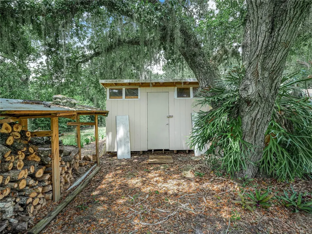 565 Landing Road Kenansville FL 34739