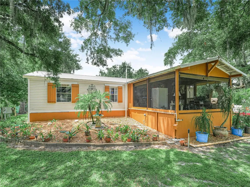 565 Landing Road Kenansville FL 34739