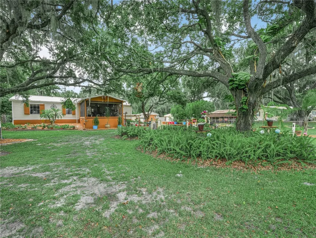 565 Landing Road Kenansville FL 34739