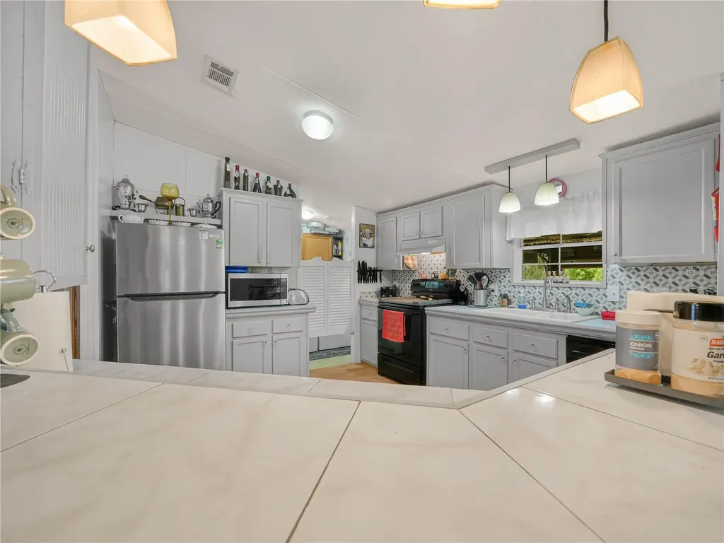565 Landing Road Kenansville FL 34739