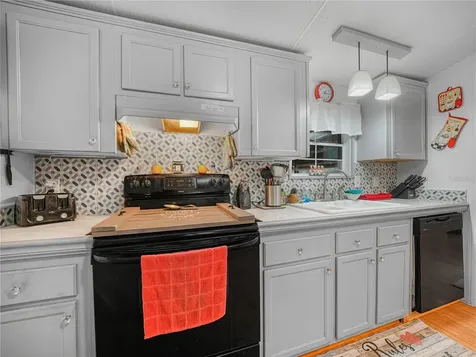 565 Landing Road Kenansville FL 34739