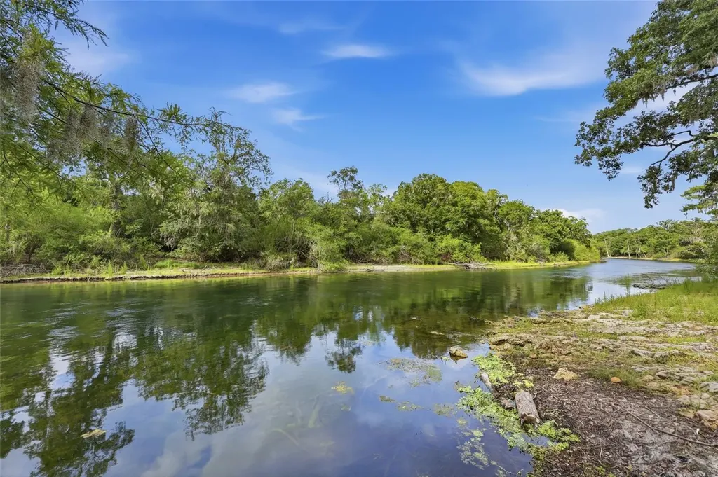 470 SW Santa Fe Drive Fort White FL 32038