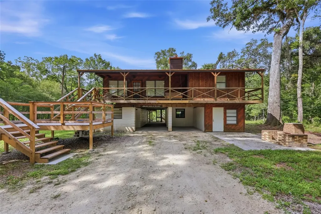 470 SW Santa Fe Drive Fort White FL 32038