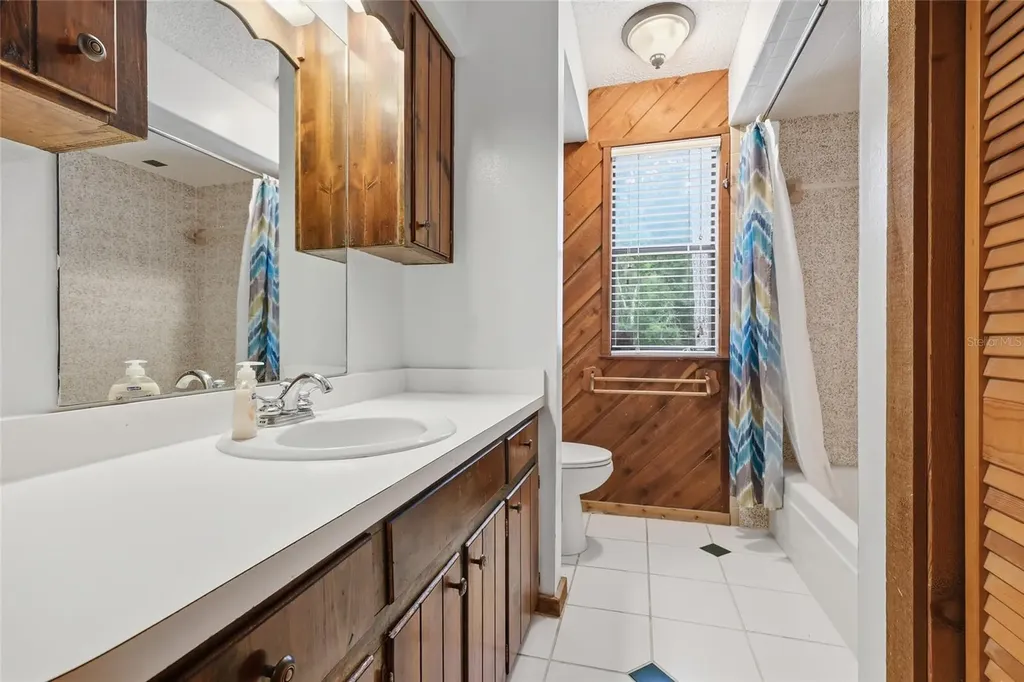 470 SW Santa Fe Drive Fort White FL 32038