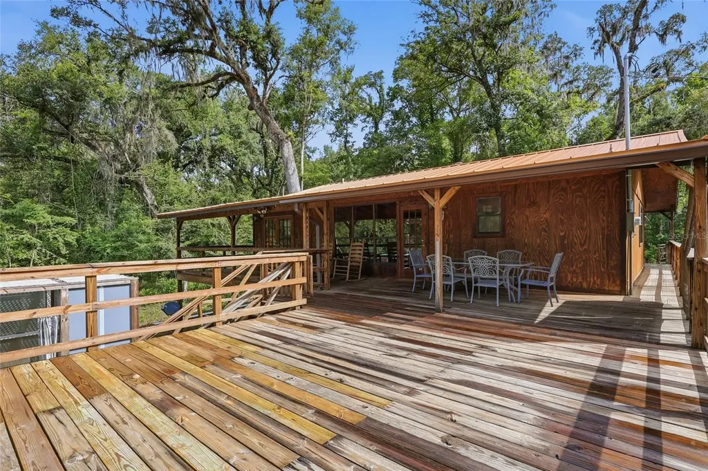 470 SW Santa Fe Drive Fort White FL 32038