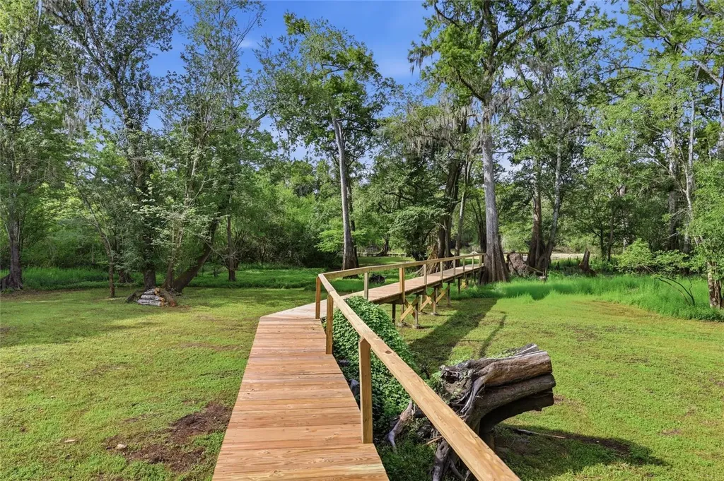 470 SW Santa Fe Drive Fort White FL 32038