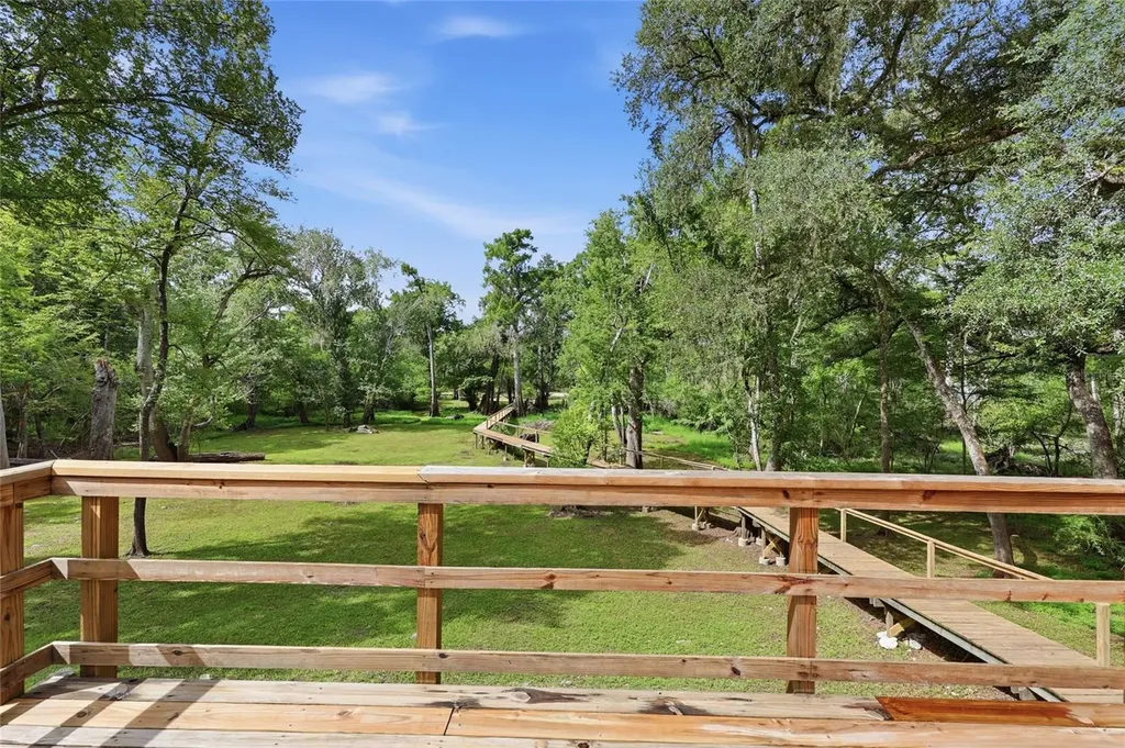 470 SW Santa Fe Drive Fort White FL 32038