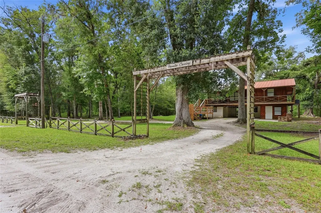 470 SW Santa Fe Drive Fort White FL 32038