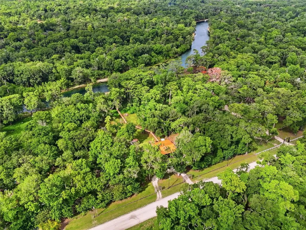 470 SW Santa Fe Drive Fort White FL 32038