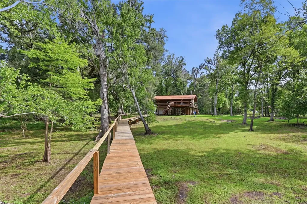 470 SW Santa Fe Drive Fort White FL 32038