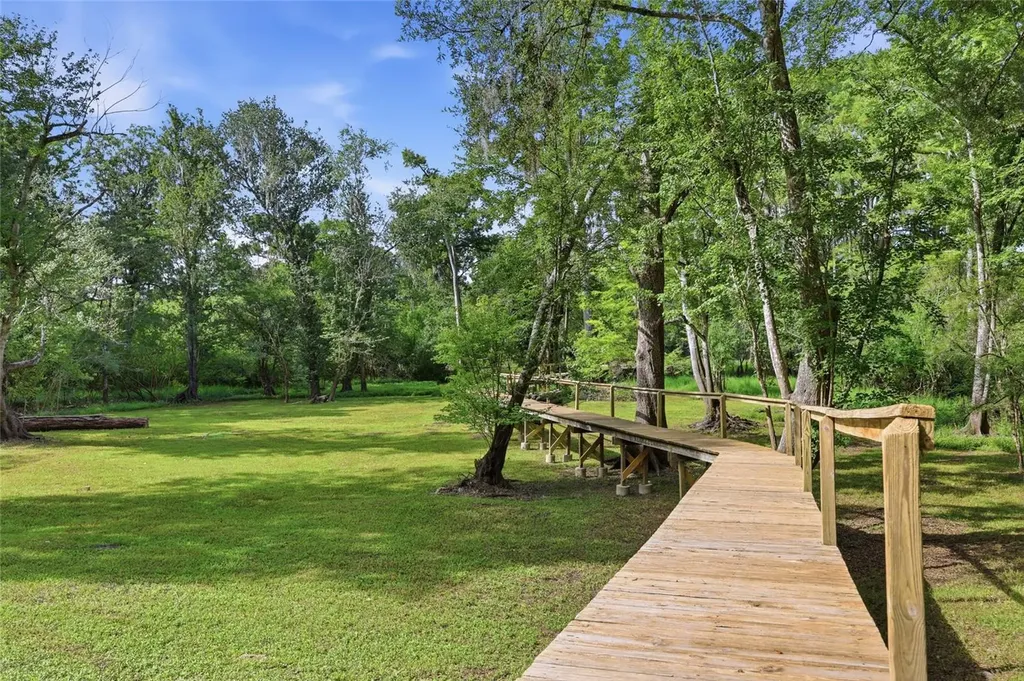 470 SW Santa Fe Drive Fort White FL 32038
