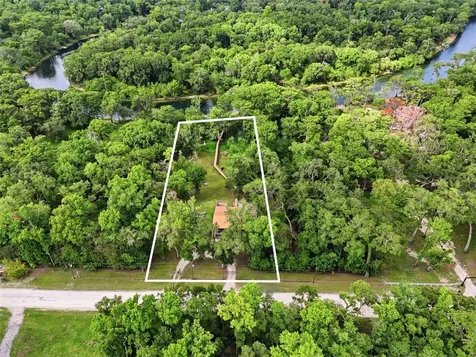 470 SW Santa Fe Drive Fort White FL 32038