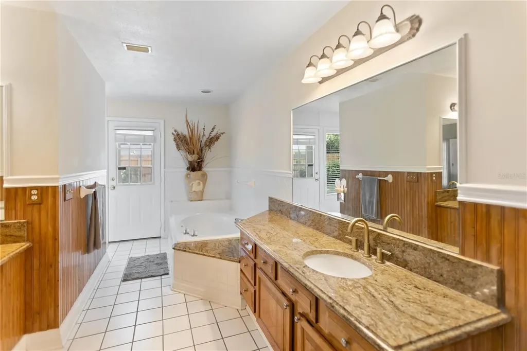 1516 Teakwood Drive Plant City FL 33563