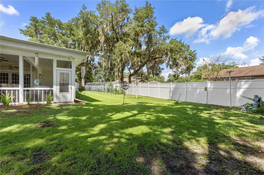 1516 Teakwood Drive Plant City FL 33563