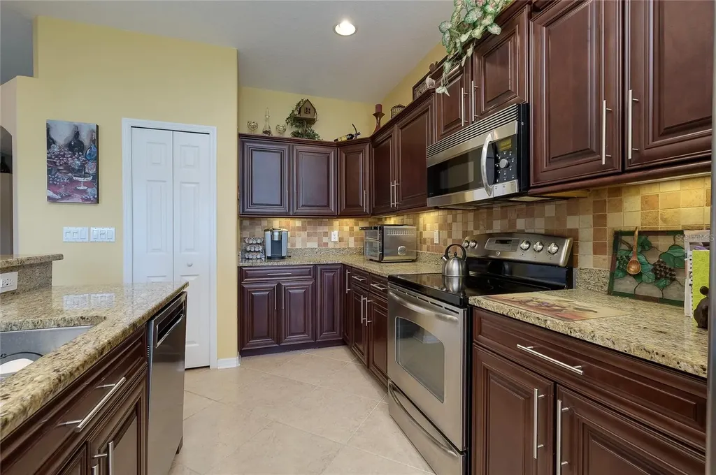 7830 113th Ave E. Avenue E Parrish FL 34219