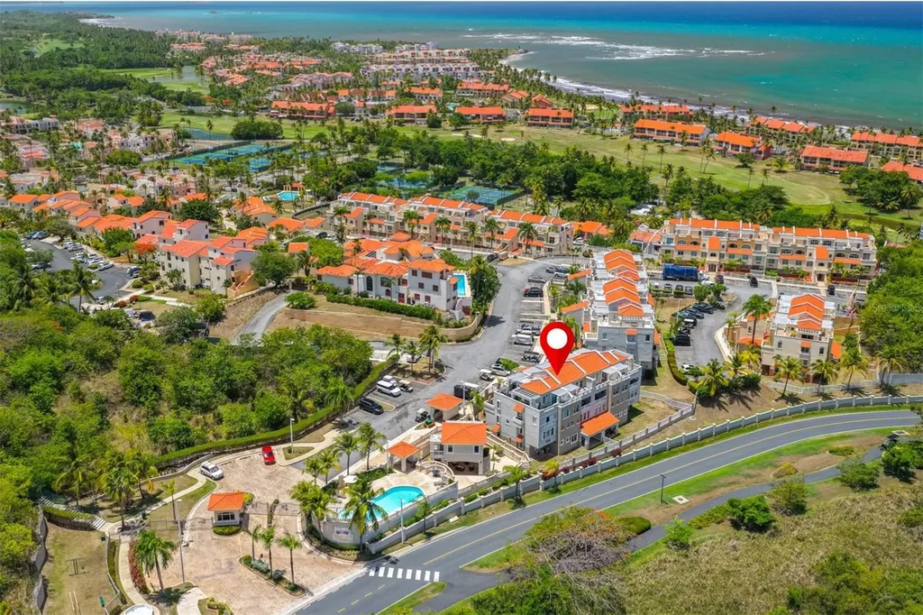 285 Palmas Inn Way Corner SE Humacao PR 00791