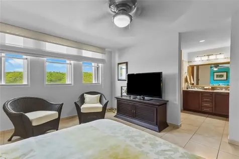 285 Palmas Inn Way Corner SE Humacao PR 00791