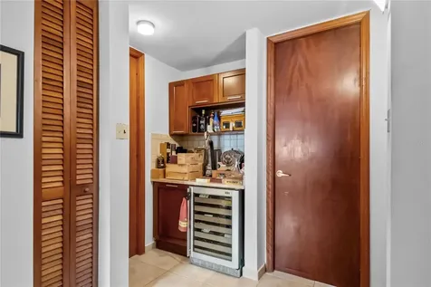 285 Palmas Inn Way Corner SE Humacao PR 00791
