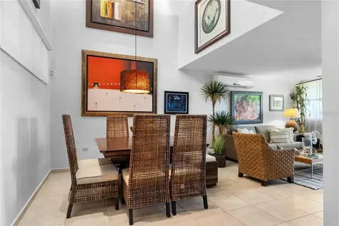 285 Palmas Inn Way Corner SE Humacao PR 00791