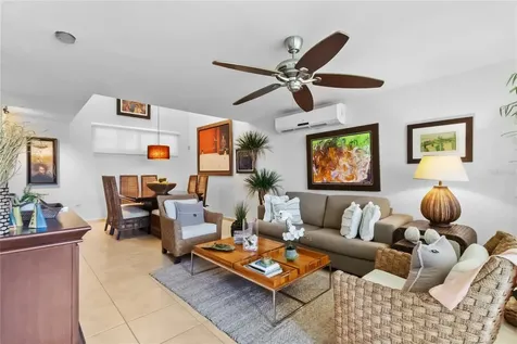 285 Palmas Inn Way Corner SE Humacao PR 00791