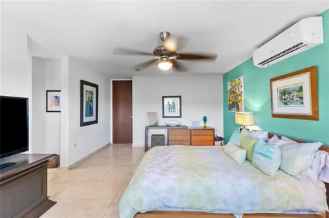285 Palmas Inn Way Corner SE Humacao PR 00791