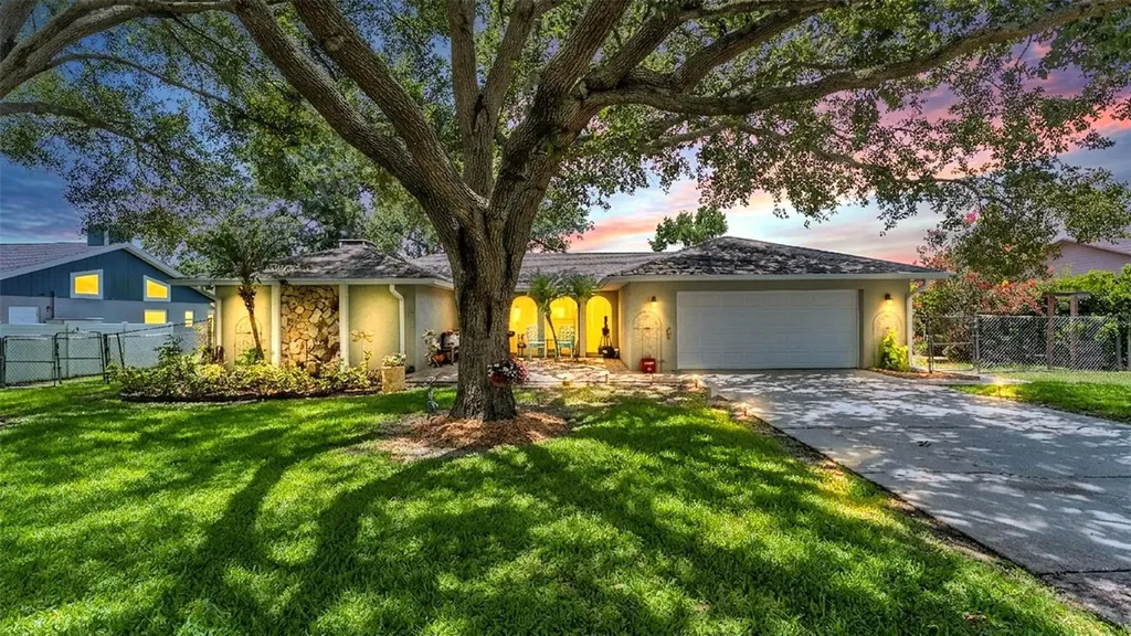422 Willow Run Lakeland FL 33813