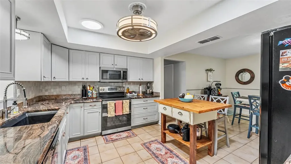 422 Willow Run Lakeland FL 33813