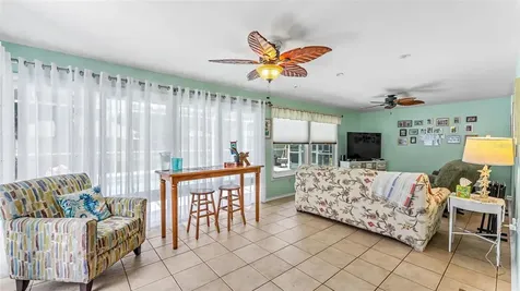 422 Willow Run Lakeland FL 33813