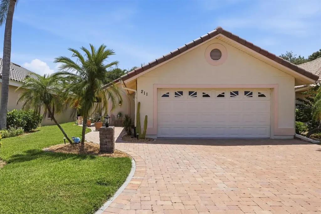 211 Carriage House Lane Nokomis FL 34275