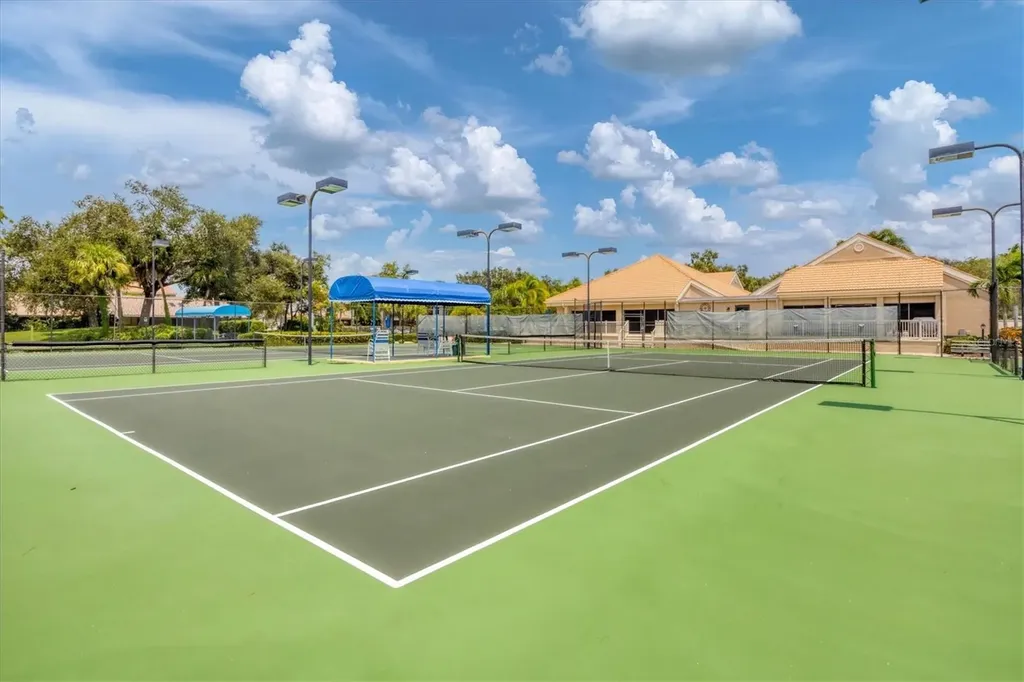 211 Carriage House Lane Nokomis FL 34275