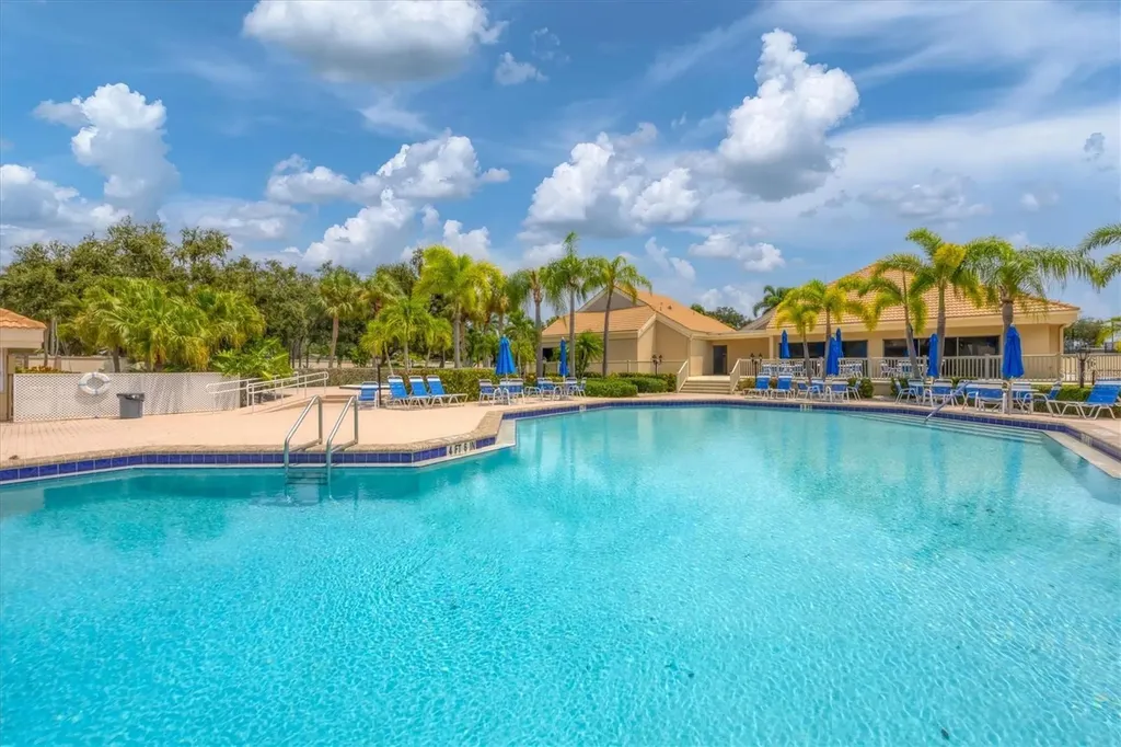 211 Carriage House Lane Nokomis FL 34275