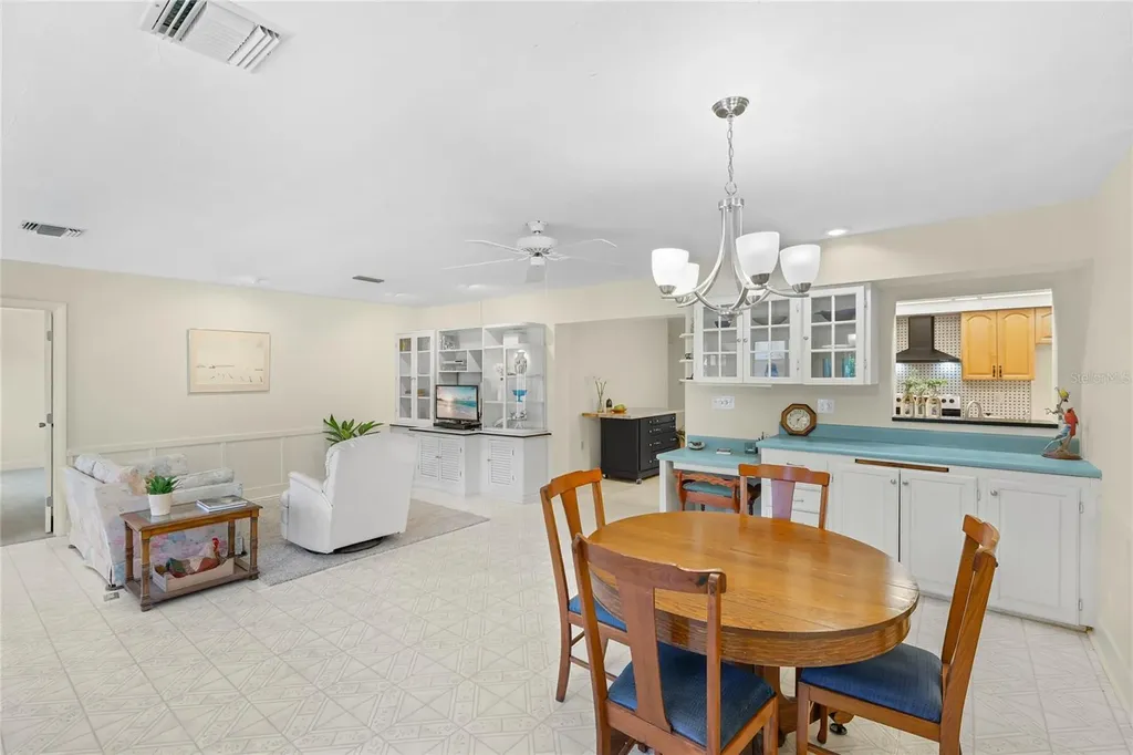 5701 Blount Avenue Sarasota FL 34231
