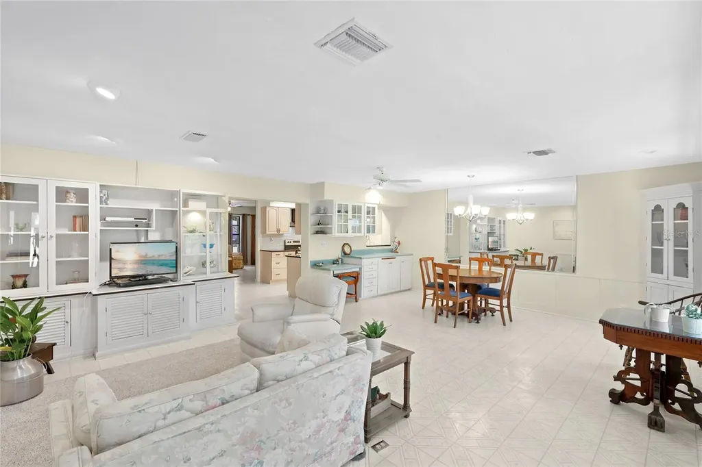 5701 Blount Avenue Sarasota FL 34231