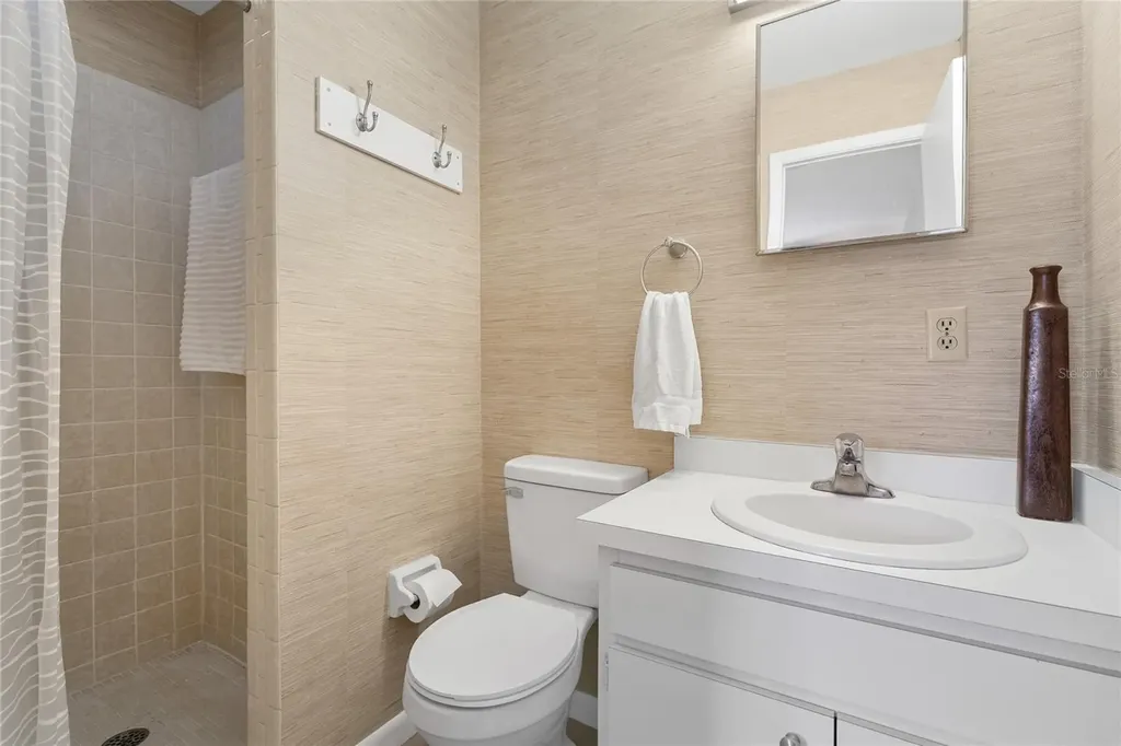 5701 Blount Avenue Sarasota FL 34231