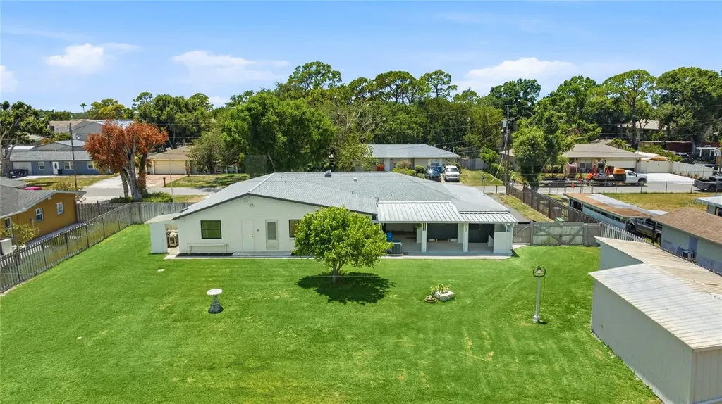 5701 Blount Avenue Sarasota FL 34231