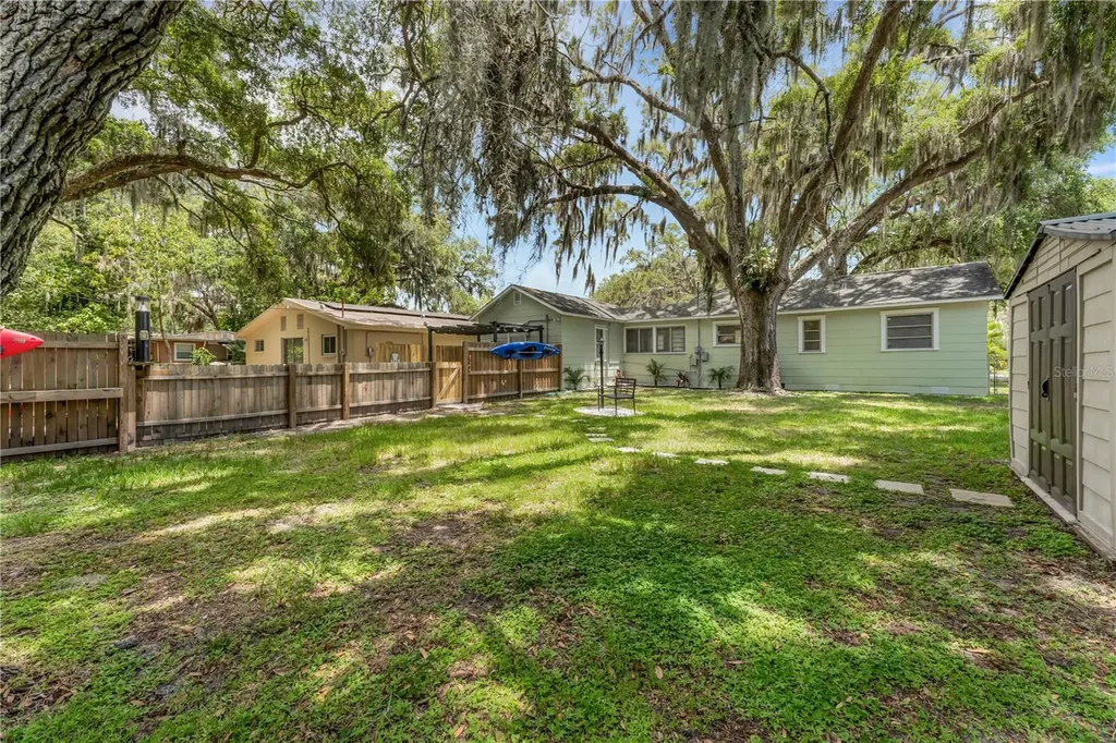 5651 Orange Grove Avenue New Port Richey FL 34652