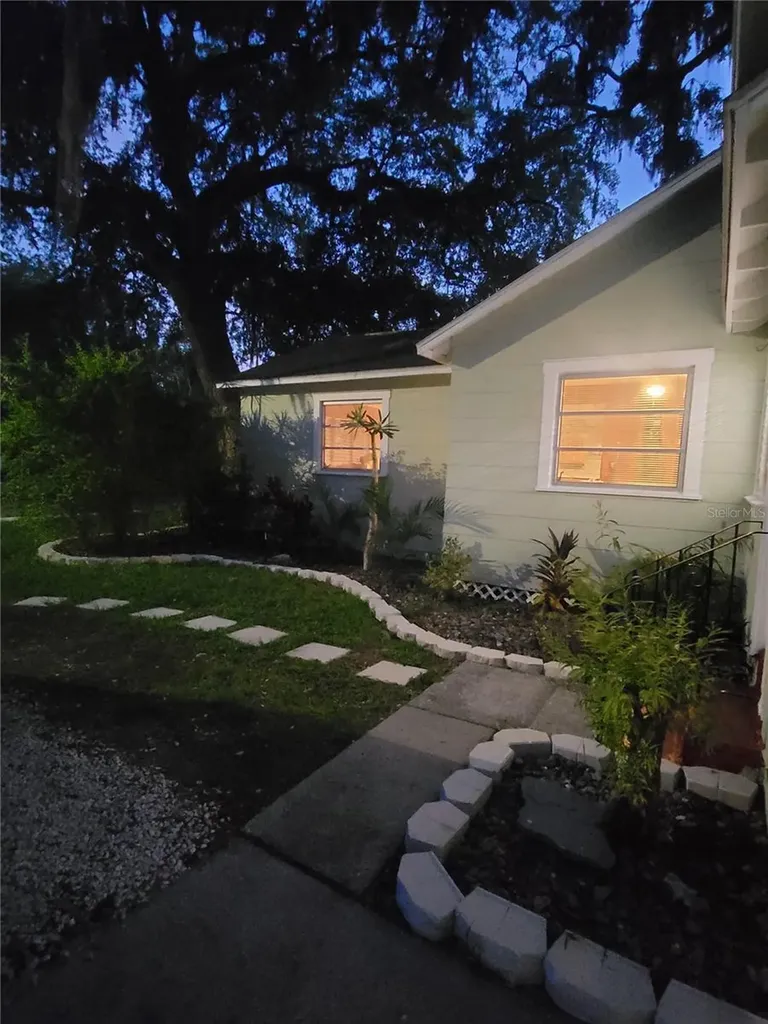 5651 Orange Grove Avenue New Port Richey FL 34652