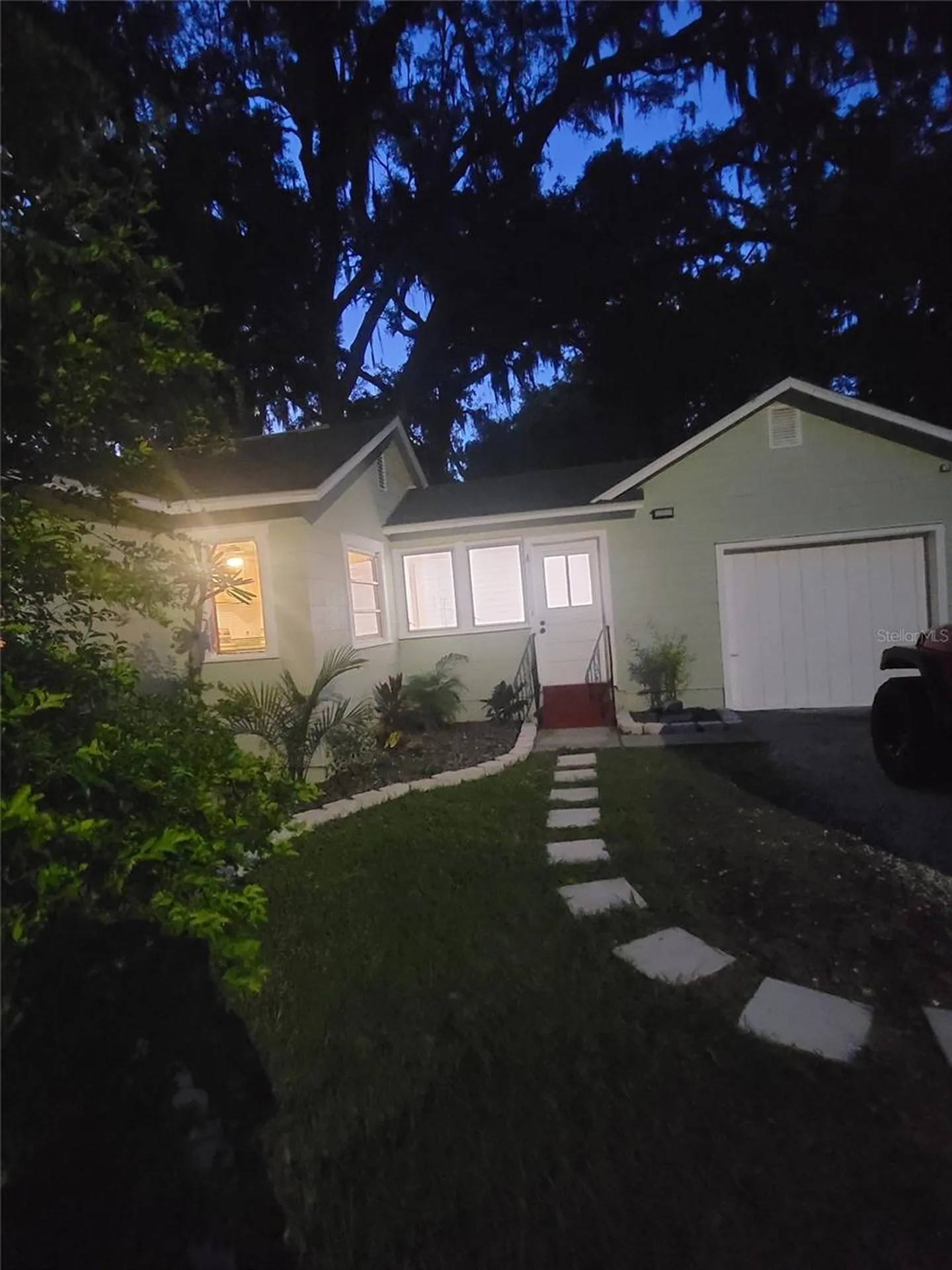 5651 Orange Grove Avenue New Port Richey FL 34652