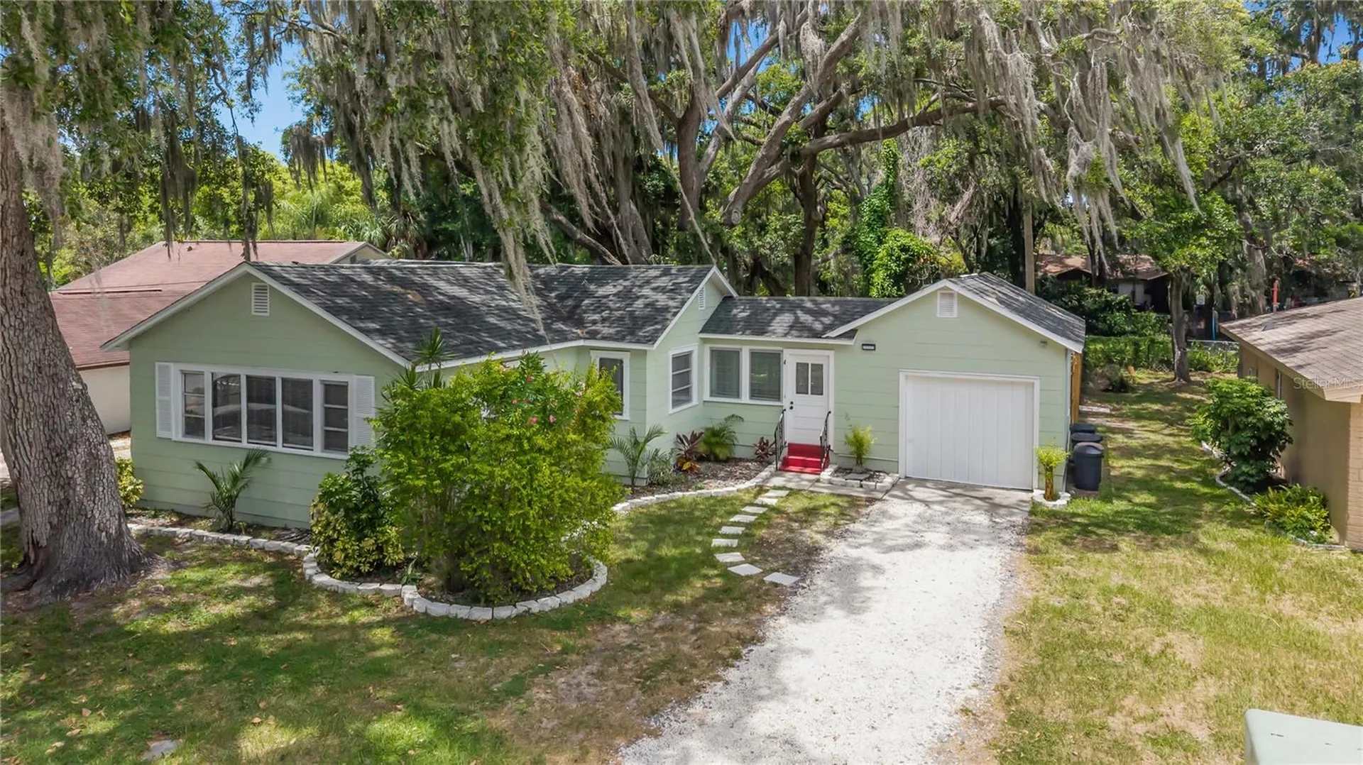 5651 Orange Grove Avenue New Port Richey FL 34652