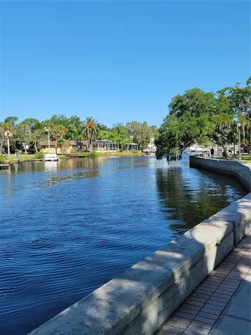 5651 Orange Grove Avenue New Port Richey FL 34652