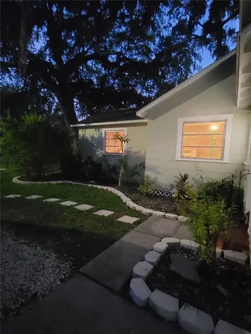 5651 Orange Grove Avenue New Port Richey FL 34652