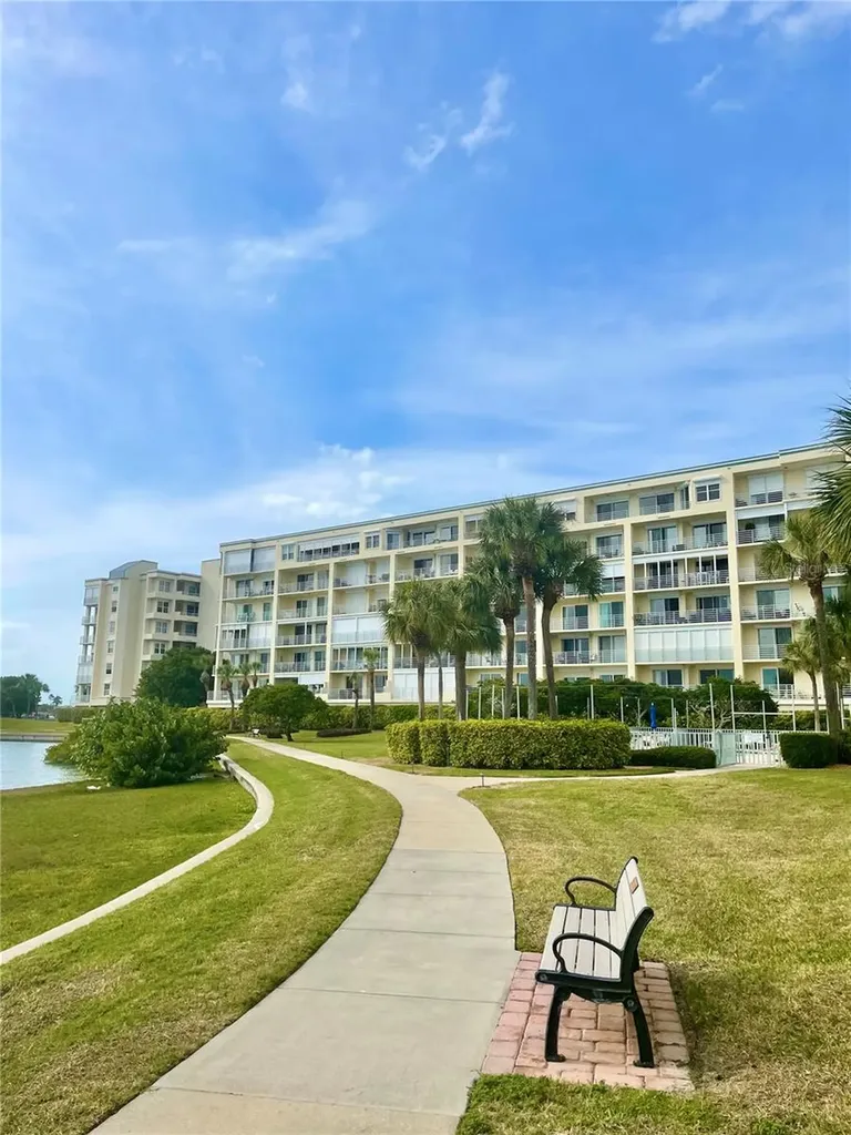7882 Sailboat Key Boulevard S South Pasadena FL 33707