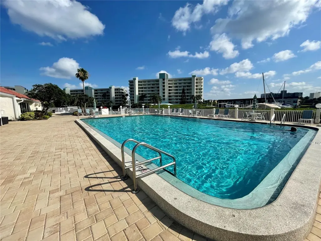 7882 Sailboat Key Boulevard S South Pasadena FL 33707
