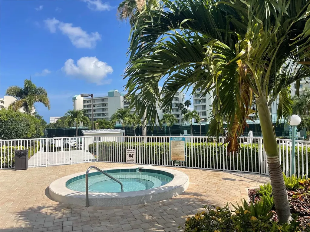 7882 Sailboat Key Boulevard S South Pasadena FL 33707