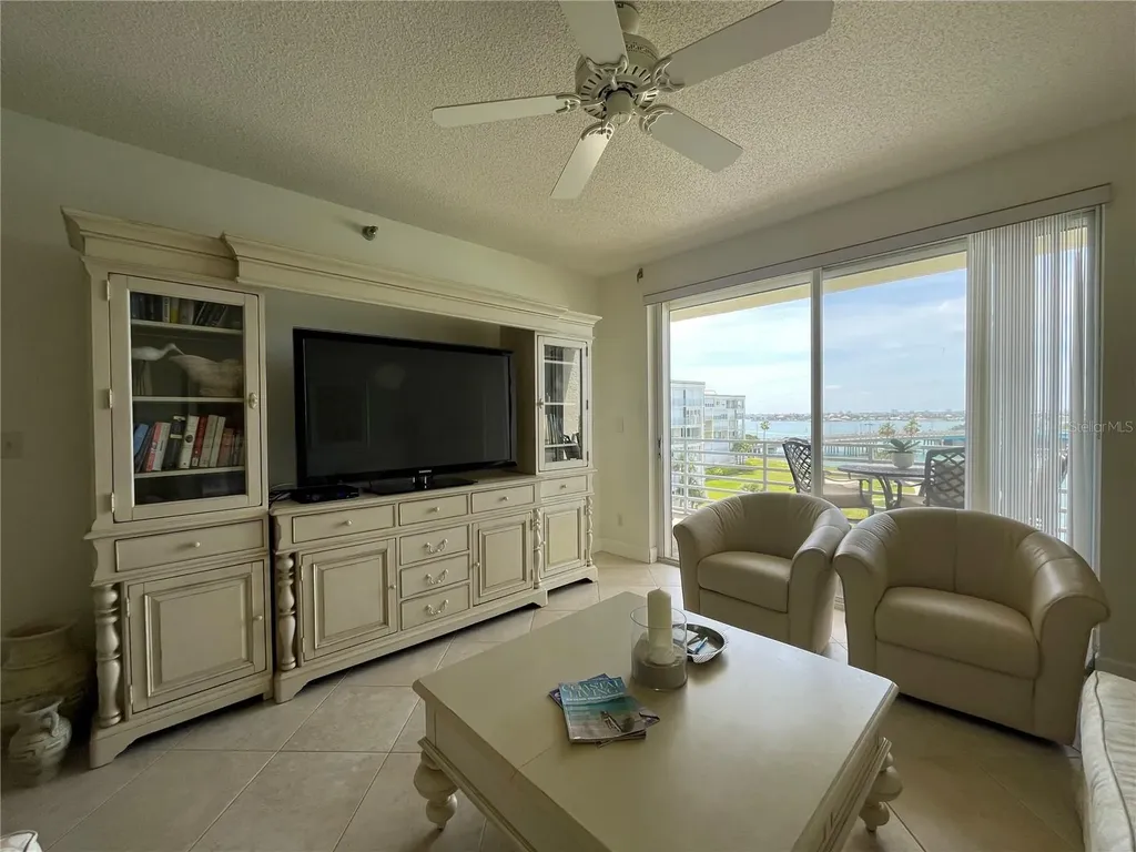 7882 Sailboat Key Boulevard S South Pasadena FL 33707
