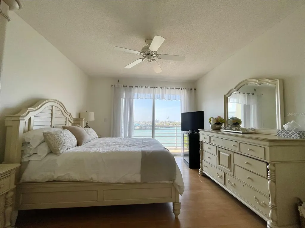 7882 Sailboat Key Boulevard S South Pasadena FL 33707